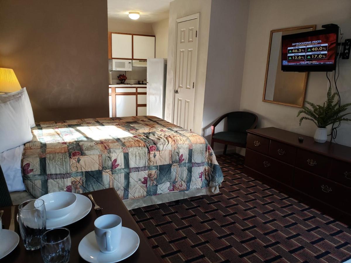 Affordable Suites Бърлингтън Екстериор снимка