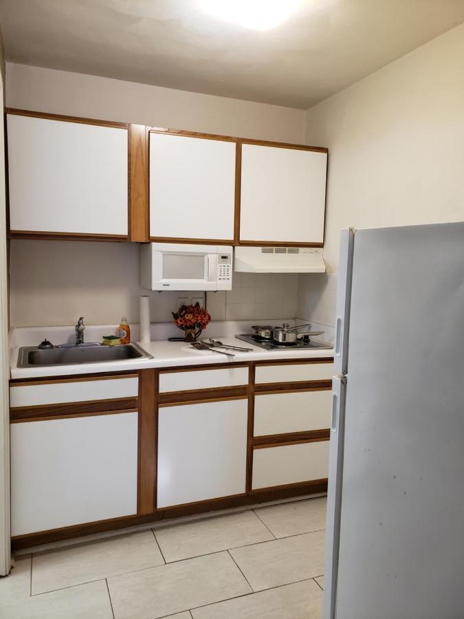 Affordable Suites Бърлингтън Екстериор снимка